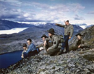 American servicemen in Greenland, which indigenous Greenlanders call Kalaallit Nunaat, during the second world war. Signal Corps Archive / Wikimedia Commons